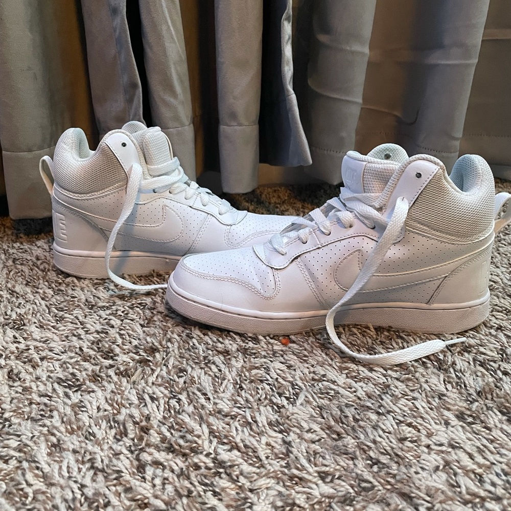 Nike Air Force 1 '07 White Shoes Women's Size 7